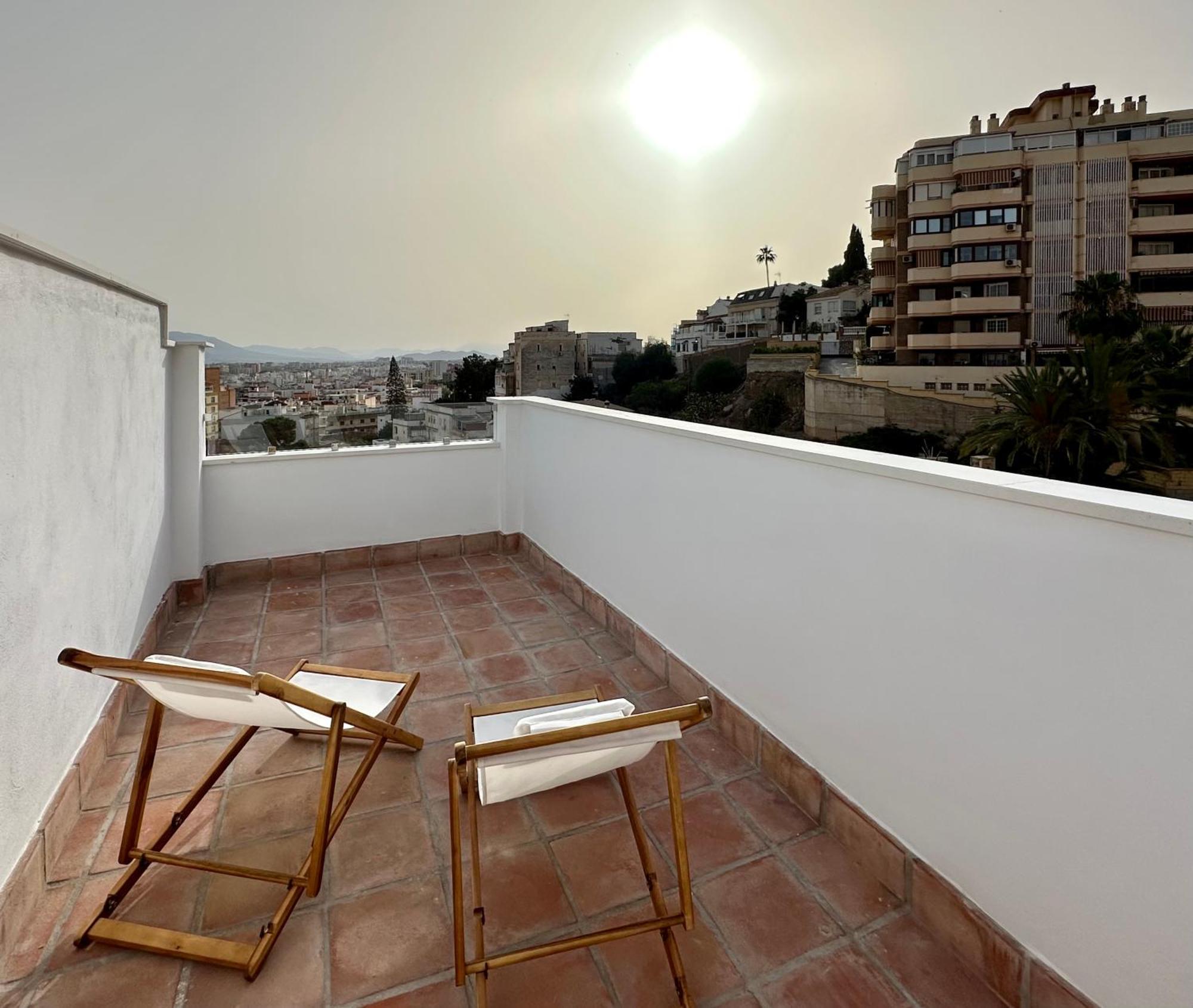 Atico Con Solarium Y Bbq Cerca Del Centro 6 Pax Apartamento